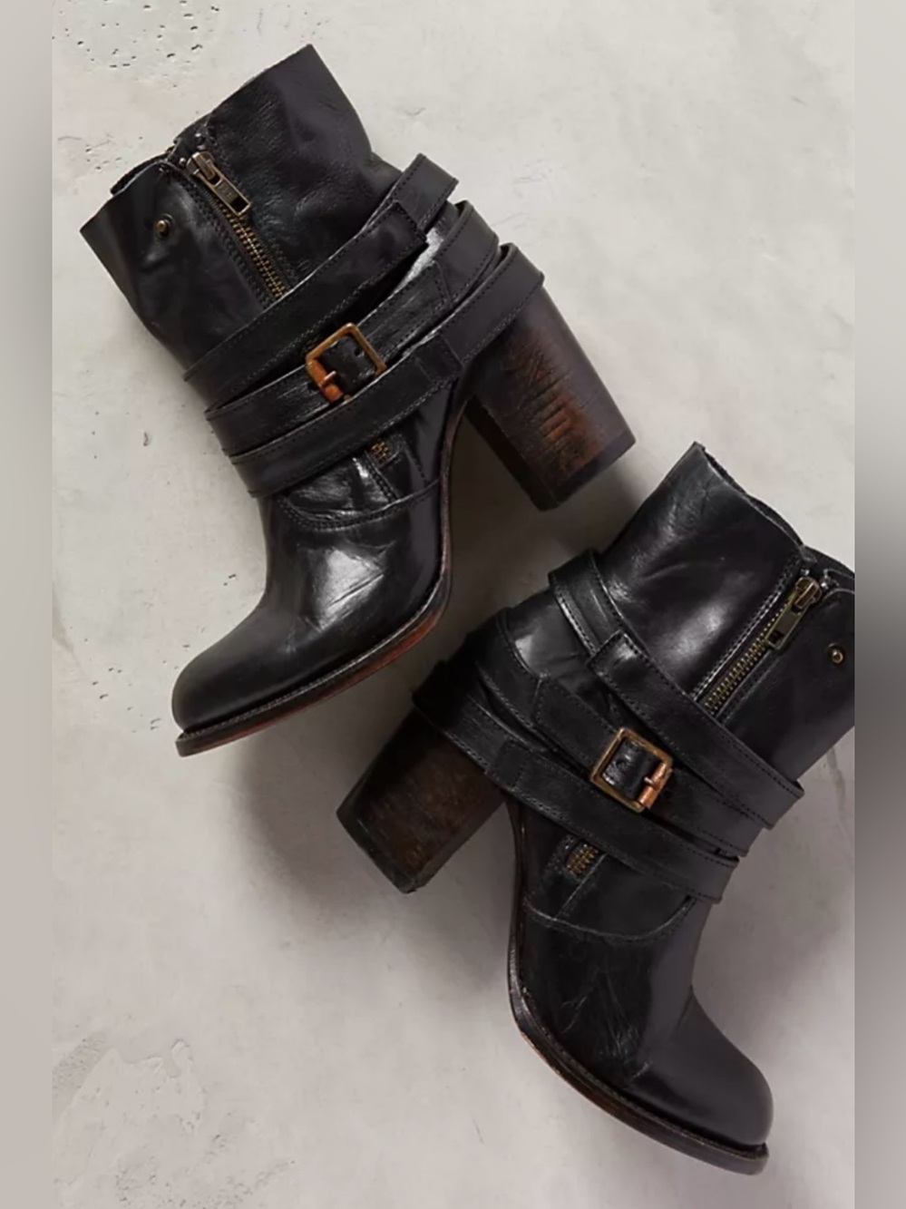 Freebird by STEVEN Bama Black Distressed Leather Ankle Boots with straps size 8